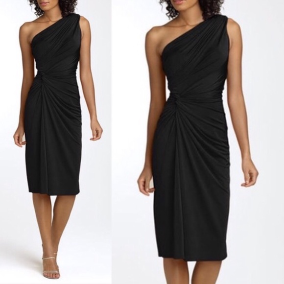Tadashi Shoji Dresses & Skirts - Tadashi Shoji One Shoulder Ruched Dress